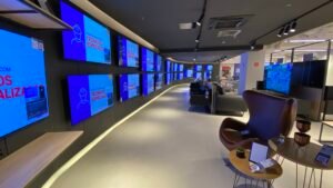 2021-11-18 21.27.40-1