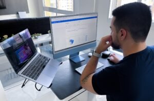 7c774c2b-2e22-4a51-b570-329bedf83708