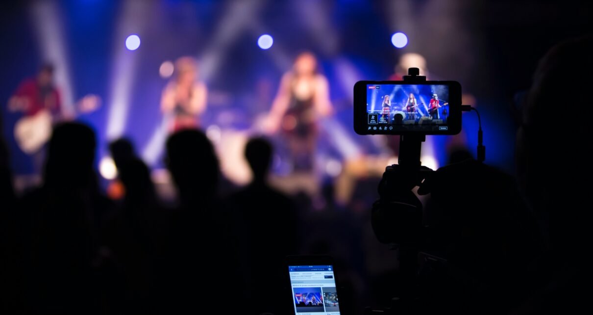 Mercado de live streaming deve atingir US$ 4,2 bi até 2028