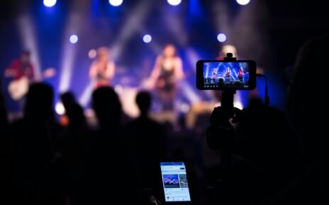 Mercado de live streaming deve atingir US$ 4,2 bi até 2028