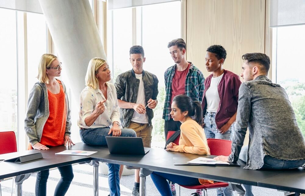 Lacuna entre o ensino superior e o mercado de trabalho ainda é desafio