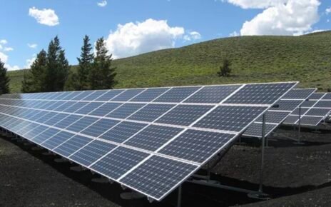 Os projetos solares fotovoltaicos proporcionam benefícios aos consumidores