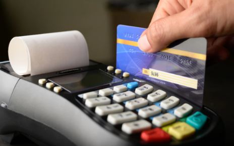 Setor de cartão de crédito vive incertezas com o PL 2685/22