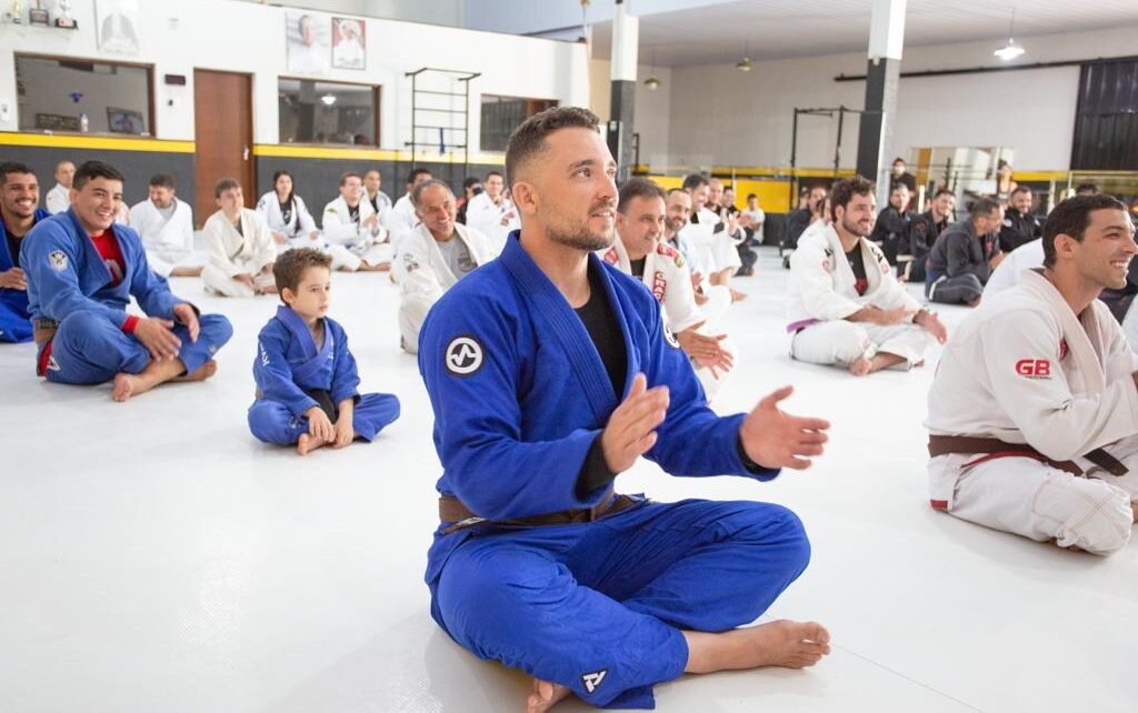 Mercado global de artes marciais cresce e atrai celebridades