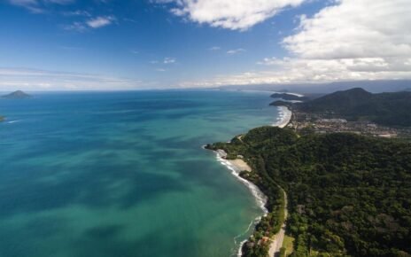 Turismo sustentável: Iniciativas de preservação ambiental em Maresias