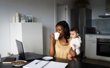 Franquias online viabilizam carreira e família para mulheres