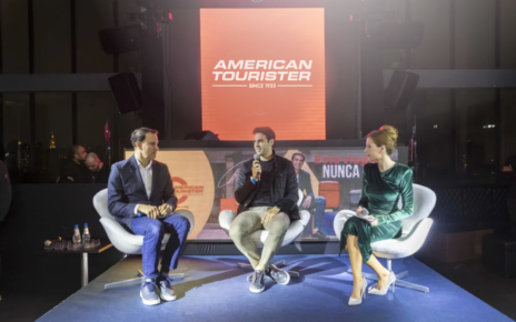 American Tourister renova contrato com Kaká como embaixador