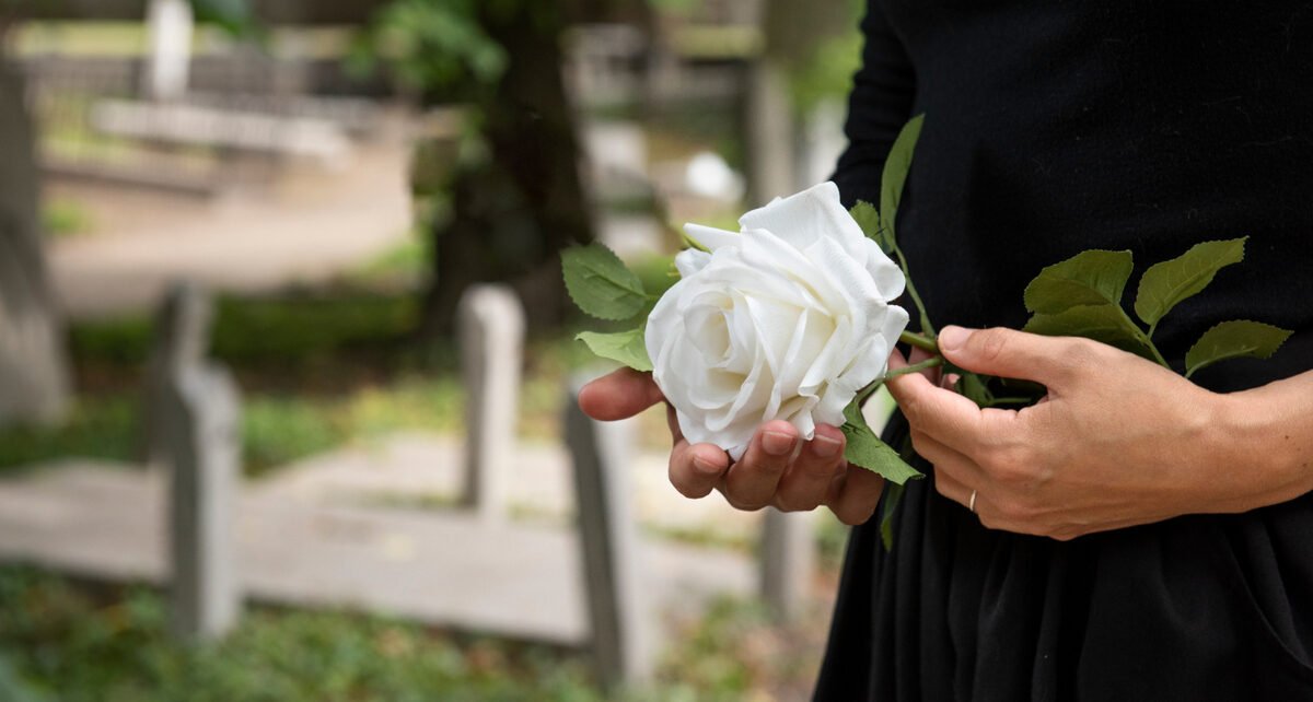 Plano funerário pode integrar planejamento financeiro