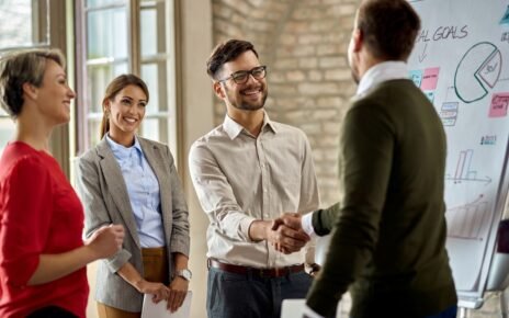 Semana das Vendas Recorrentes reúne mais de 20 especialistas