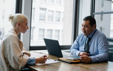 Respostas seguras fortalecem desempenho em entrevistas