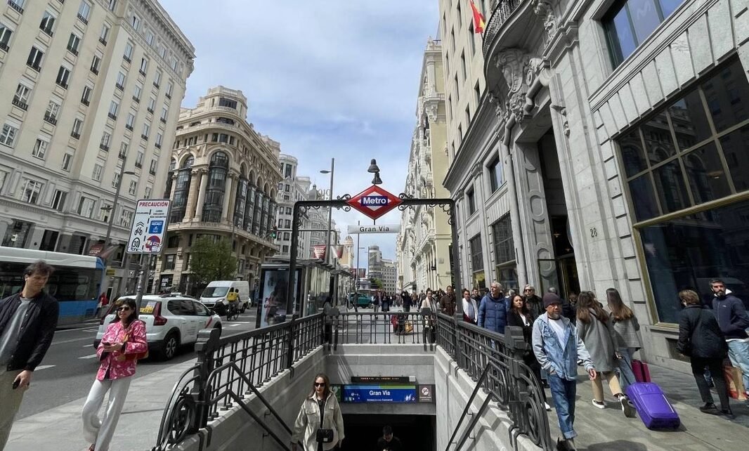 Brasileiro pode tirar visto de nômade digital na Espanha