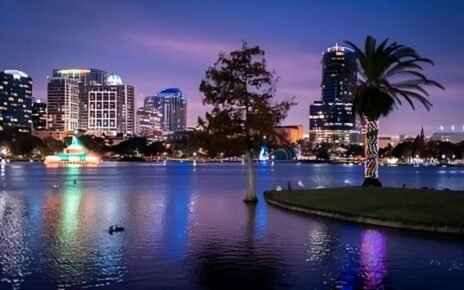 Brasileiros buscam vida melhor e segurança ao investir em imóveis na Flórida