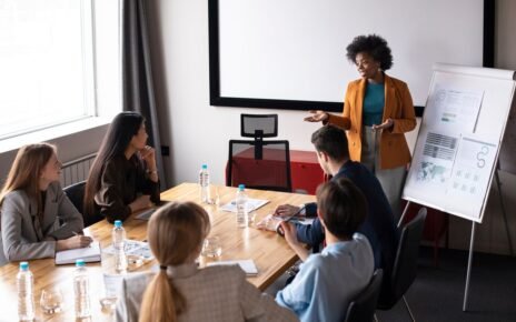 Pesquisa destaca tendências de Educação Corporativa em 2025