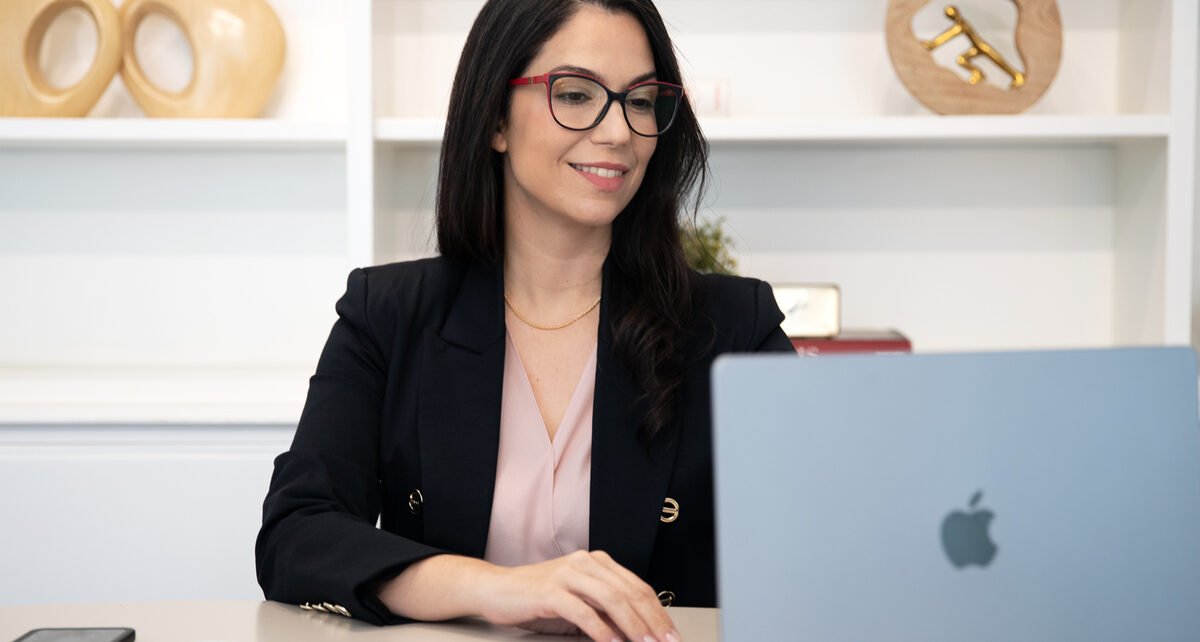 Caroline Kherlakian analisa reestruturação empresarial