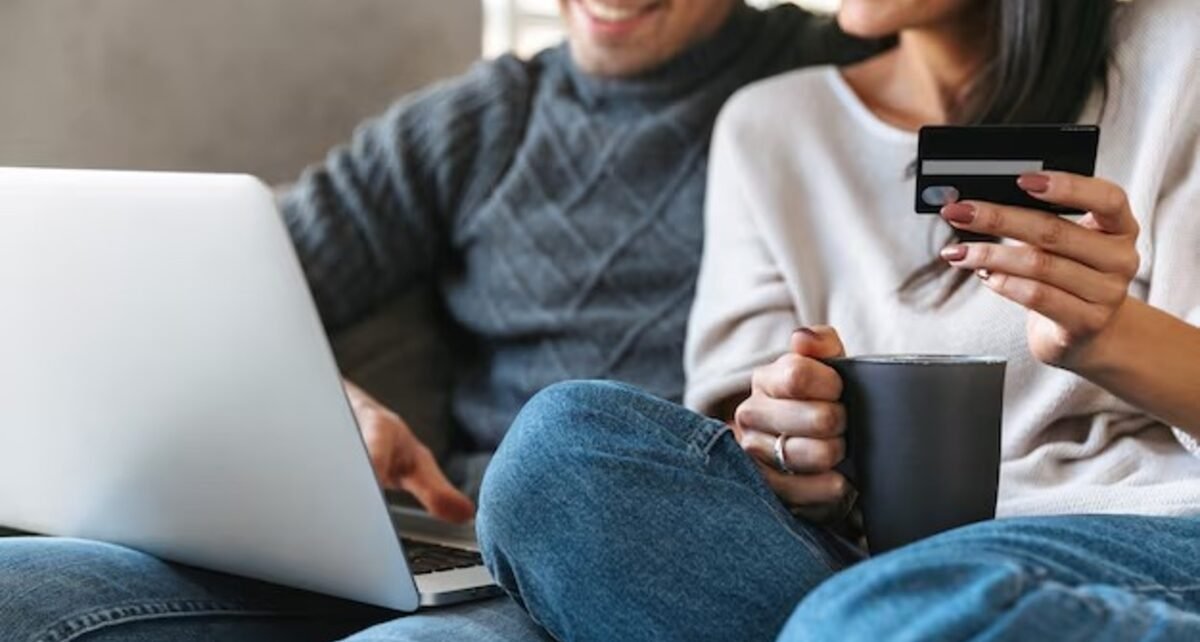 RecargaPay lança cartões de crédito Black e Platinum