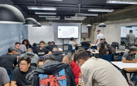 UniFECAF oferece cursos com prática e recursos tecnológicos