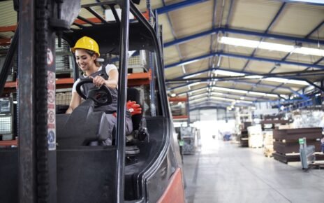 Manpower oferece 30 vagas logísticas em Navegantes