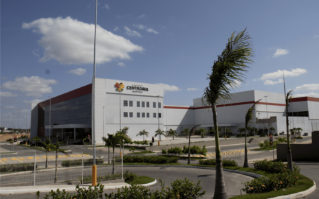 Construção de shopping marca desenvolvimento em Lagarto