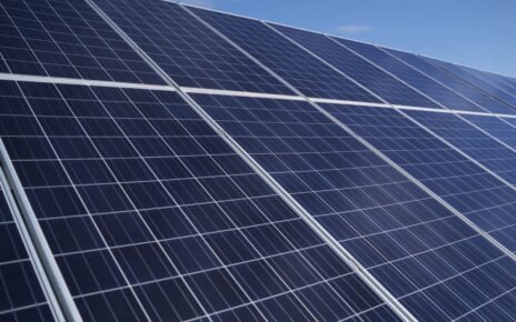 Canadian Solar anuncia expansão e nova frente de negócios