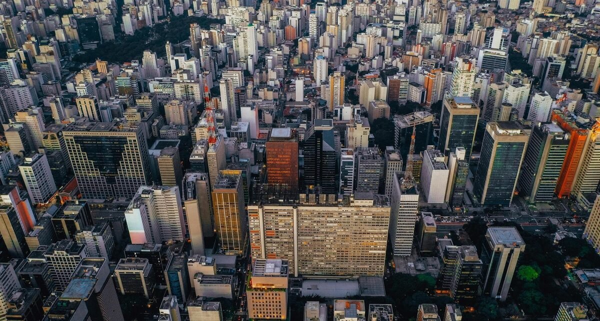 Venda de imóveis em SP sobe, mas setor enfrenta desafios