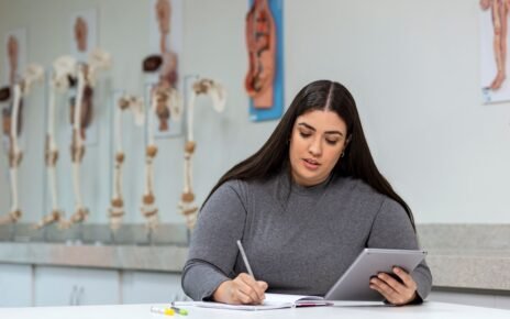 Ingresso em Medicina vai além do Enem e vestibular