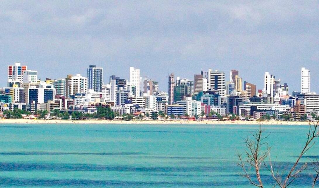 João Pessoa desponta no turismo e tem boom imobiliário