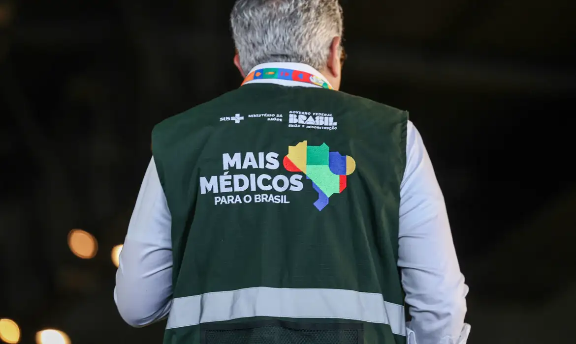 MaisMdicos987municpiosrecebemreforodenovosprofissionais_0921136001756447814.webp