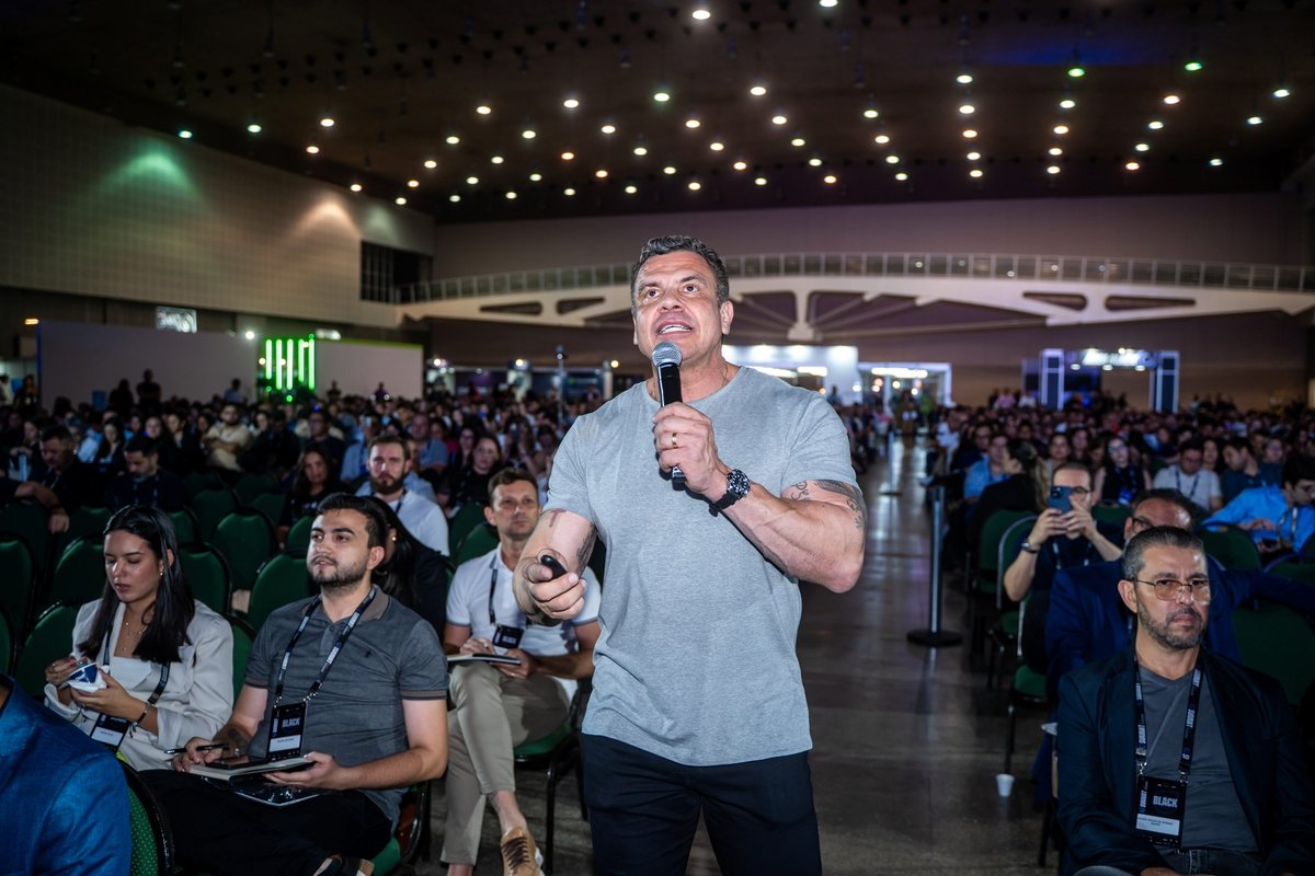 Encontro de gestão empresarial discute inteligência artificial para líderes