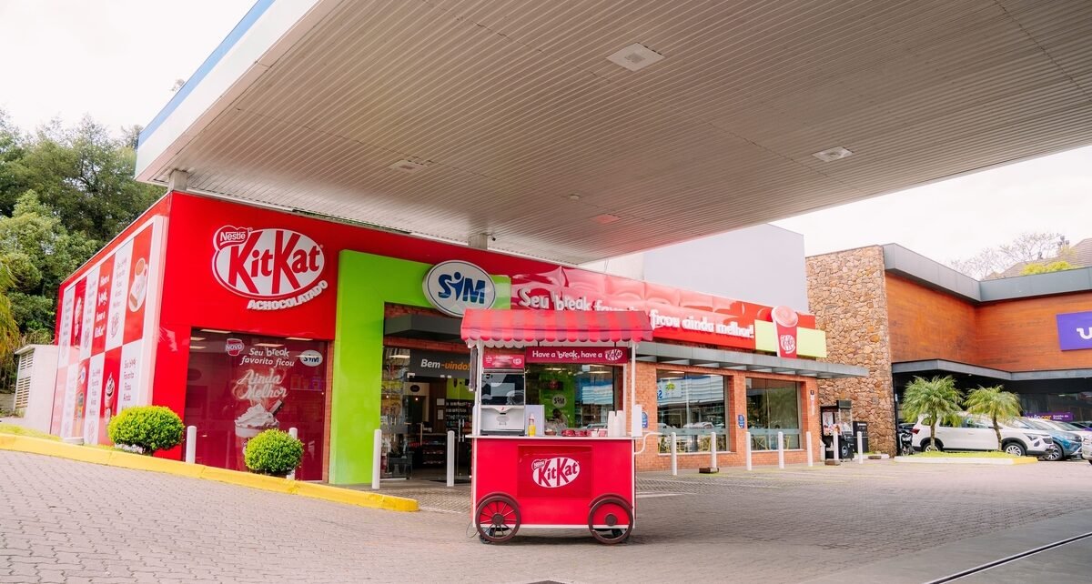 SIM e Nestlé lançam fachada KitKat® inédita em Gramado