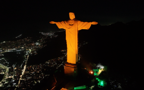 Fiserv ilumina Cristo e reforça compromisso na AL