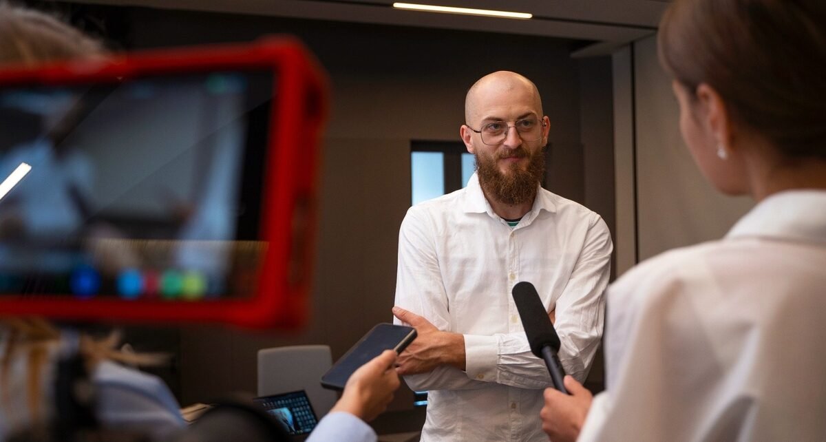 Visibilidade na imprensa reforça autoridade e amplia resultados no digital