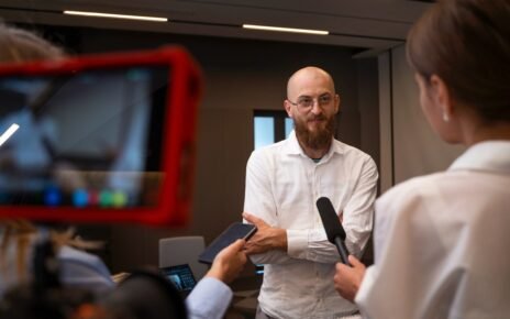 Visibilidade na imprensa reforça autoridade e amplia resultados no digital