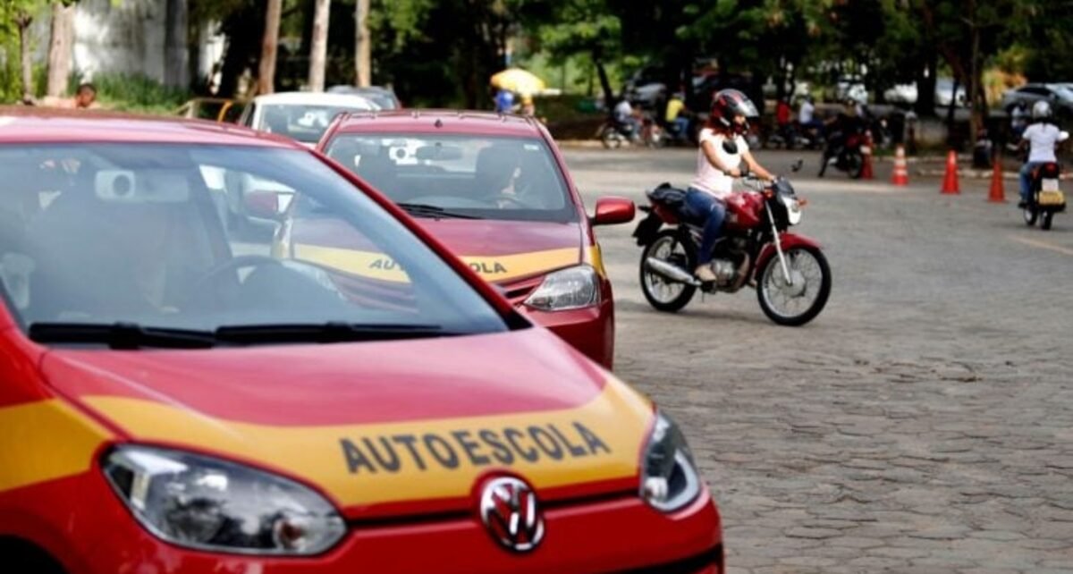 Dispensa de autoescola reacende debate sobre segurança