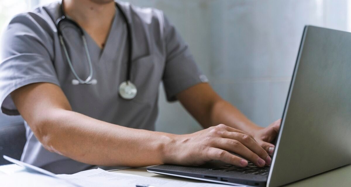 IA e telemedicina avançam na saúde do trabalhador