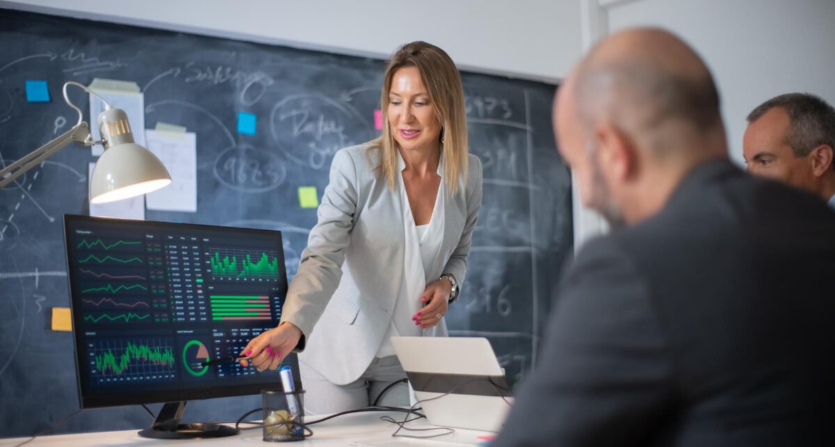 CSCs de alta performance investem mais em TI e automação