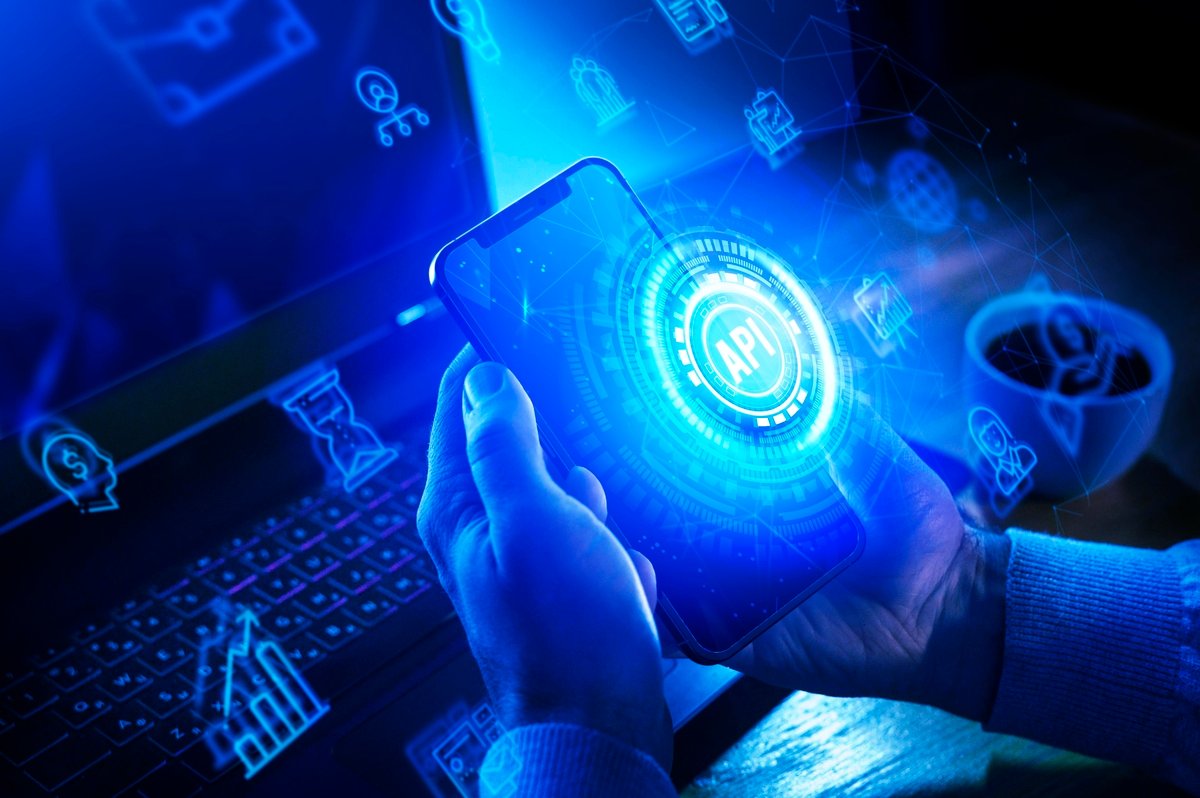 MIT e NiCE mostram impacto da IA agêntica no CX