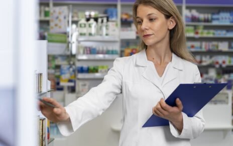 Manpower abre 394 vagas para atendente de farmácia no Brasil