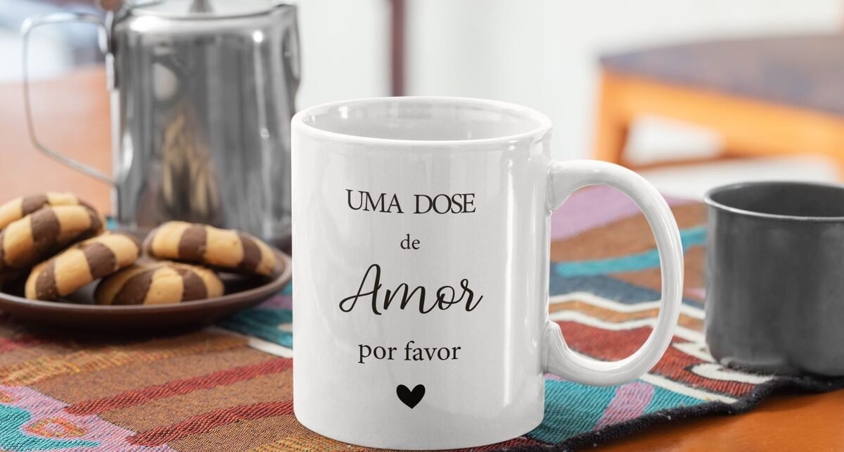 Loja aposta em canecas com estampas temáticas