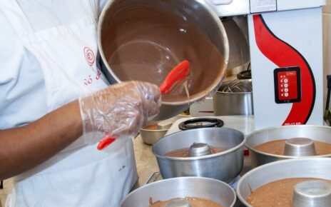 Fábrica de Bolo Vó Alzira lança linha de Bolos Cuca