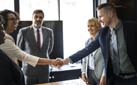 Cresce o M&A entre PMEs e exige preparo dos empresários