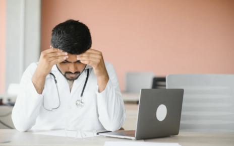 Judicialização médica cresce e eleva busca por seguros