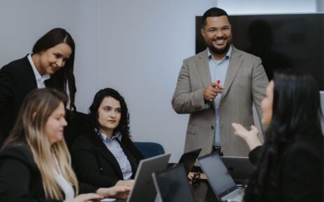 Médicos brasileiros podem validar o diploma na Europa