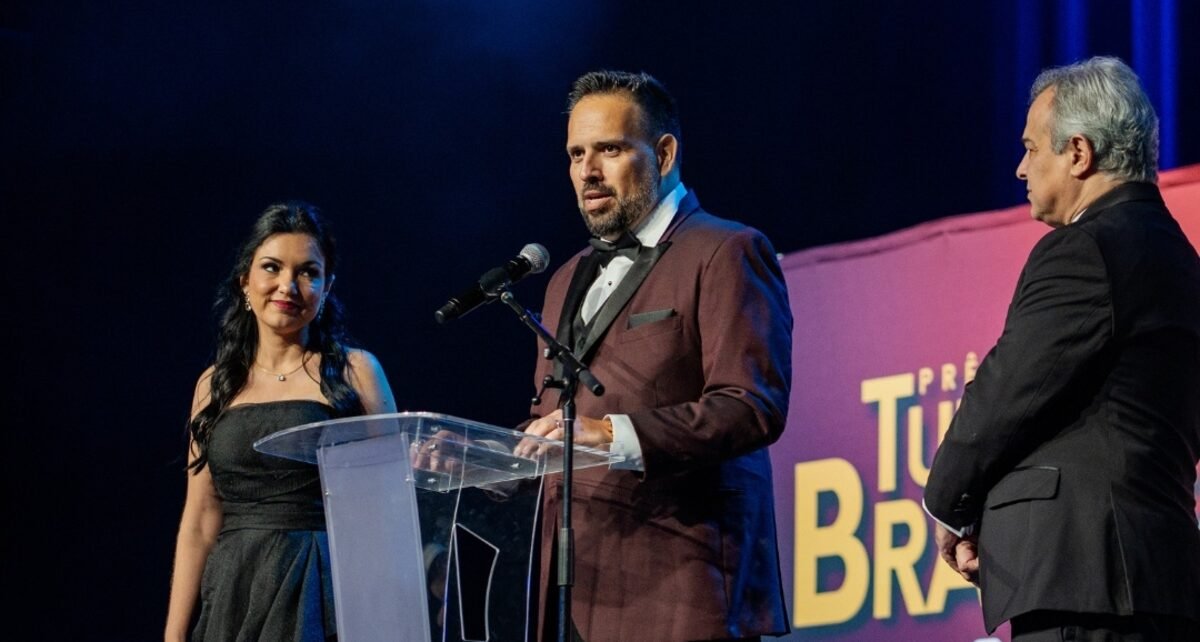 Tudo Para Brasileiros realiza premiação no Hard Rock Orlando