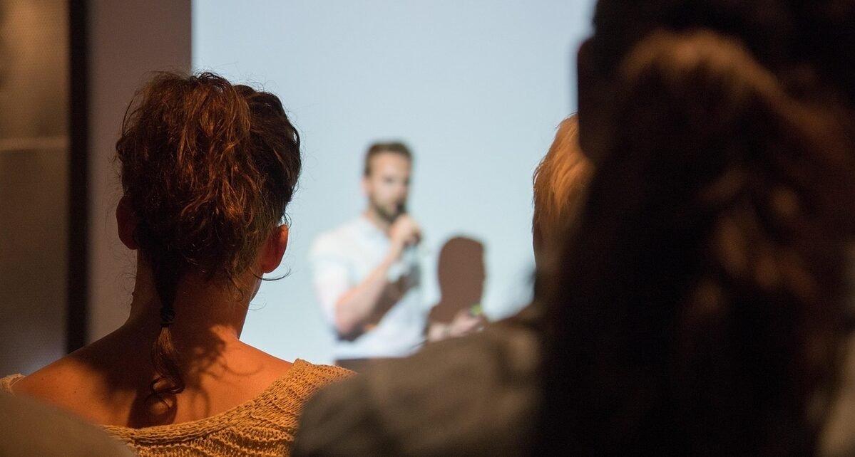 Pós-graduação cresce no Brasil, mas falta prática