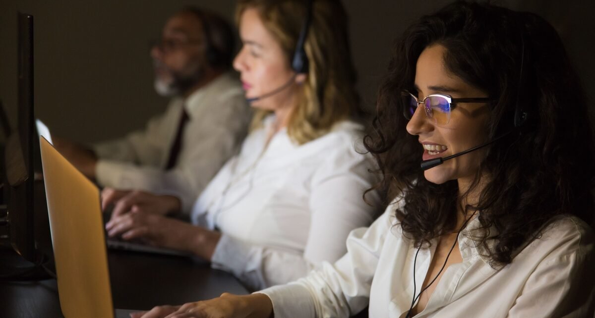 Setor de telesserviços amplia contratações no fim de ano, mas enfrenta escassez