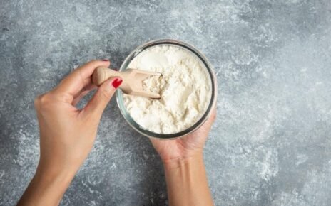 Proteína domina as dietas, mas excesso pode prejudicar