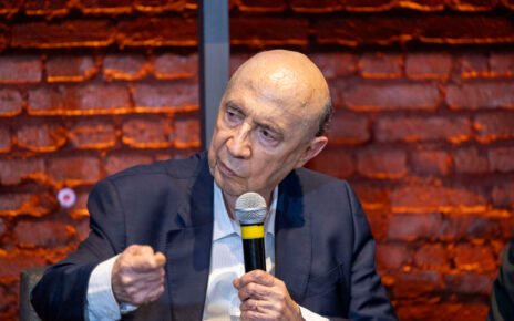 Pagos debate regulação e economia com ex-ministro