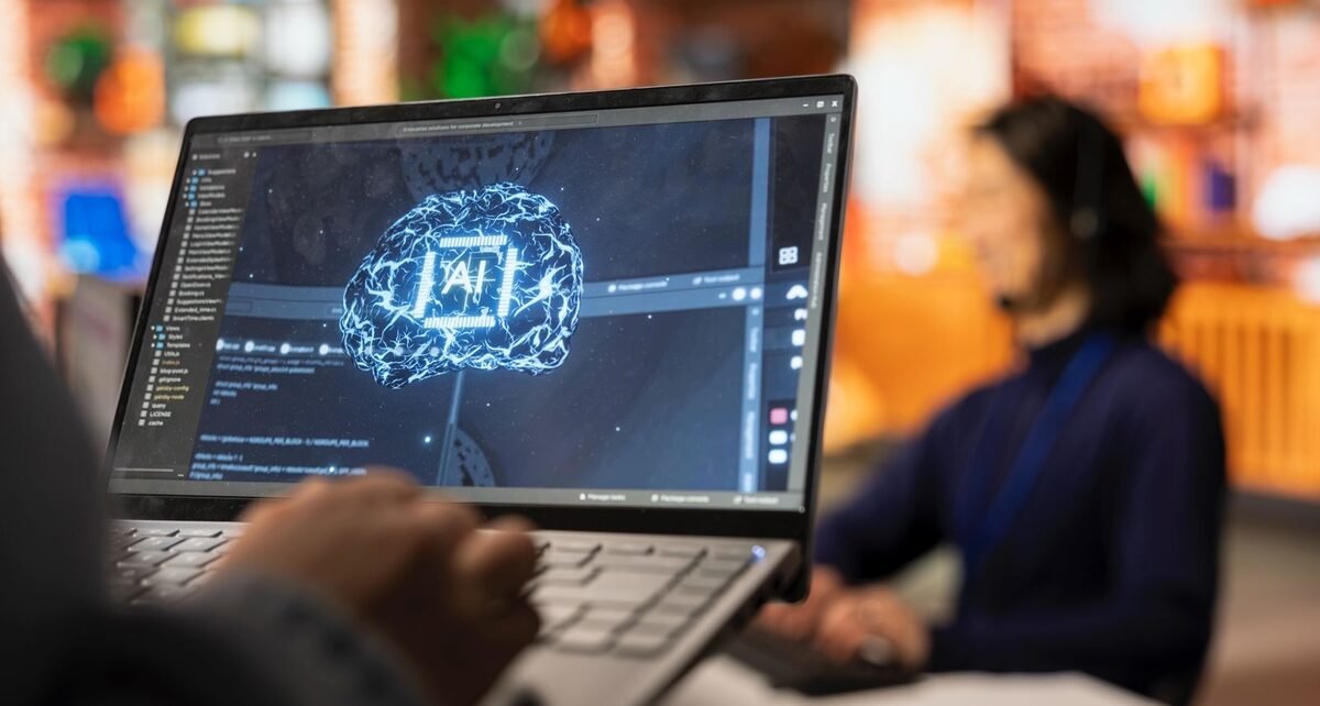 Com gargalos na IA, trabalhadores correm para se qualificar
