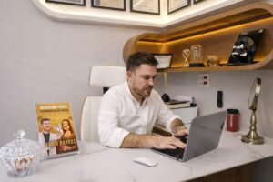 Obra debate práticas na harmonização facial