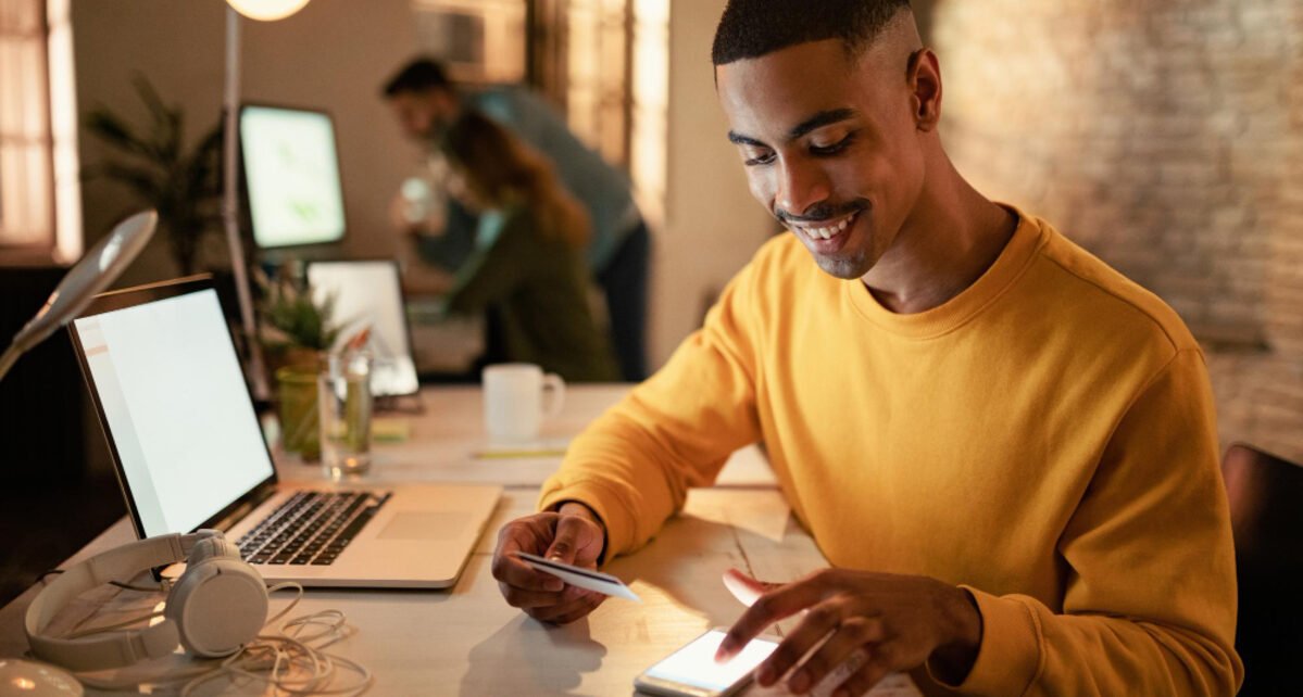 E-commerce avança em 2025 e atrai novas marcas para o B2C